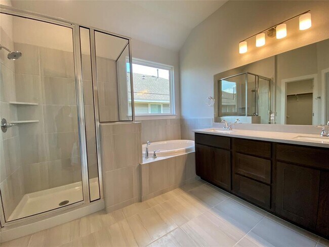 Building Photo - 110 Joseph Hawkins Ln