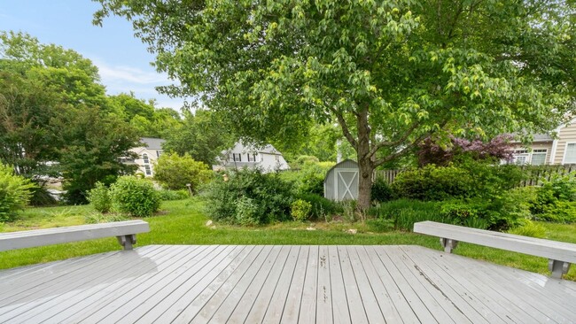 Building Photo - 3BR 2.5BA Cul-de-sac House with Loft in To...