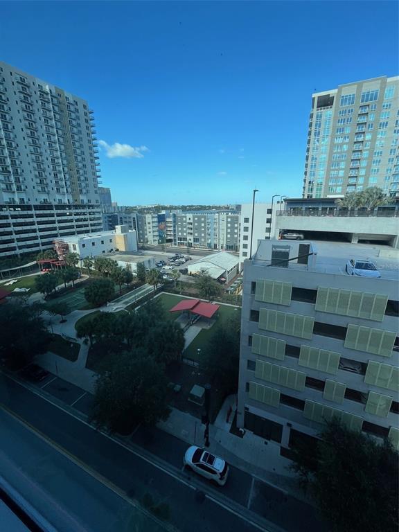 Building Photo - 1208 E Kennedy Blvd