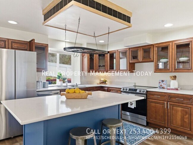 Building Photo - 3571 41st St NE