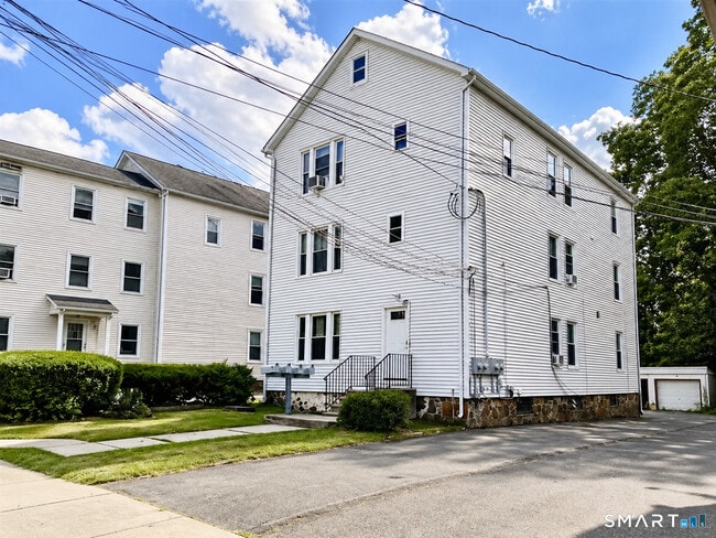Building Photo - 67 Brooklawn St