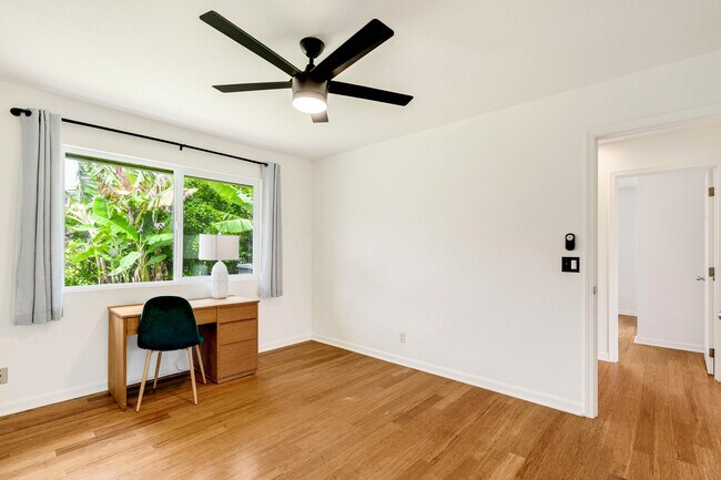 Building Photo - 3807 Iluna Pl