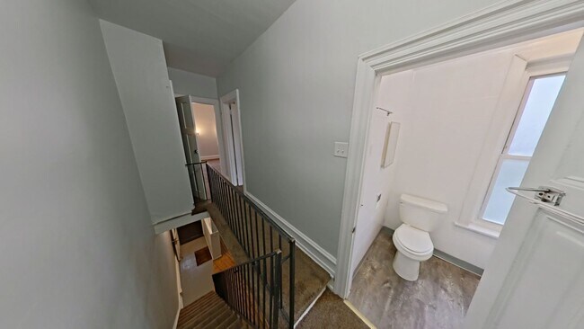 Building Photo - 2304 N Smedley St