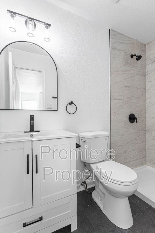 Building Photo - 17326 E Susquehanna Dr