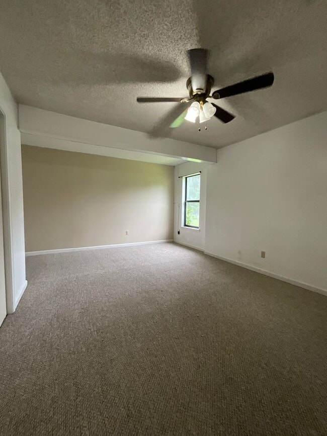 Building Photo - 106 Burnley Dr