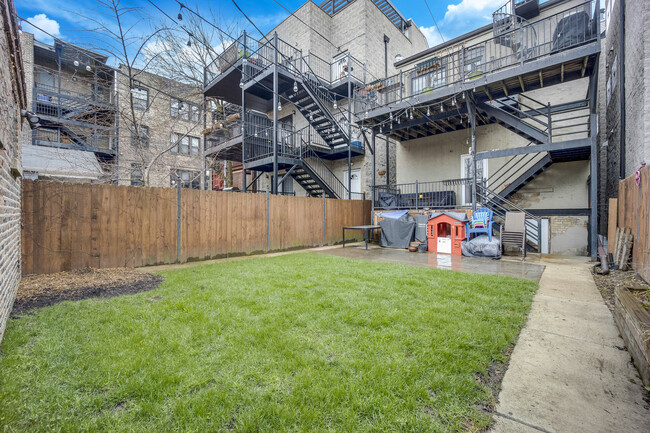 Building Photo - 1111 N Mozart St