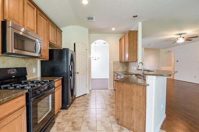 Building Photo - 2318 Appian Way