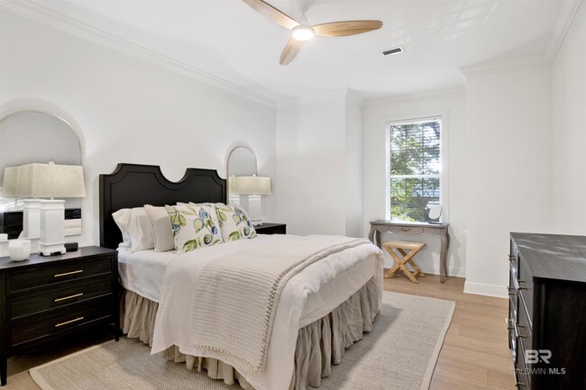 Building Photo - 460 Equality Ave