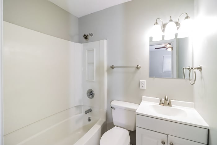 Building Photo - 5633 Green Acres Ct