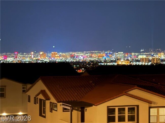 Building Photo - 1741 N Desert Foothills Dr