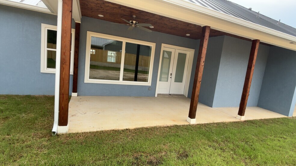 Building Photo - 12542 Vinson Cir