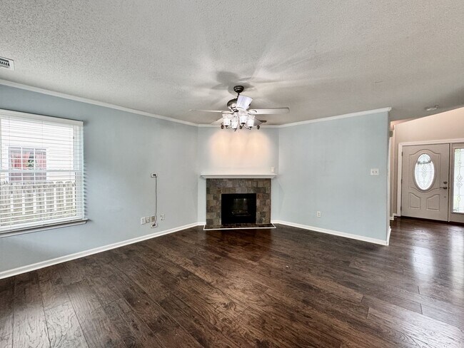Building Photo - Ready 06-25-26! 4-Bedroom Home in Ocean Lakes! Nearby Bases - Fenced Backyard - Attached Garage!