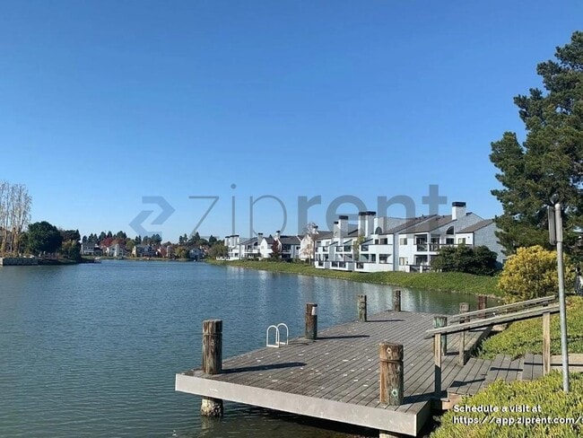 Building Photo - 749 Barnegat Ln