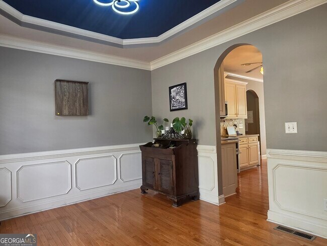 Building Photo - 94 Courtland Dr