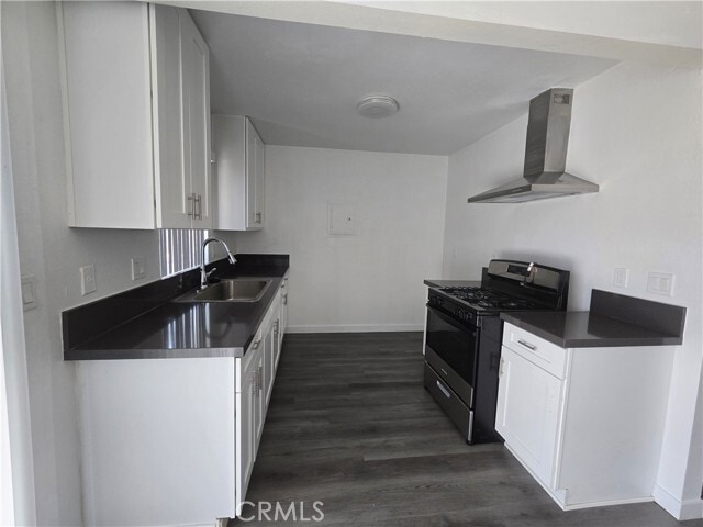 Building Photo - 2650 E Park Ln