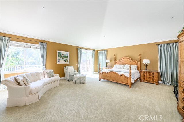 Building Photo - 21 Bent Oak