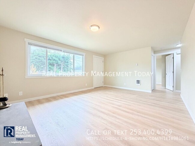 Building Photo - 11104 Ainsworth Ave S