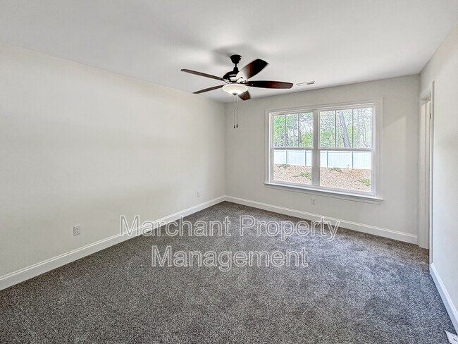 Building Photo - 15 Gerru Ct