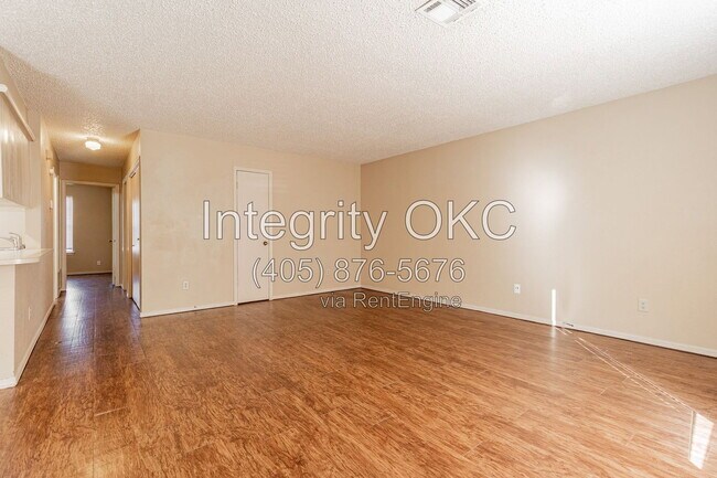Building Photo - 618 Welston Cir