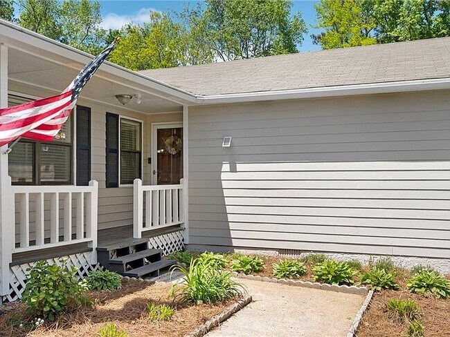 Building Photo - 14 Mill Ct