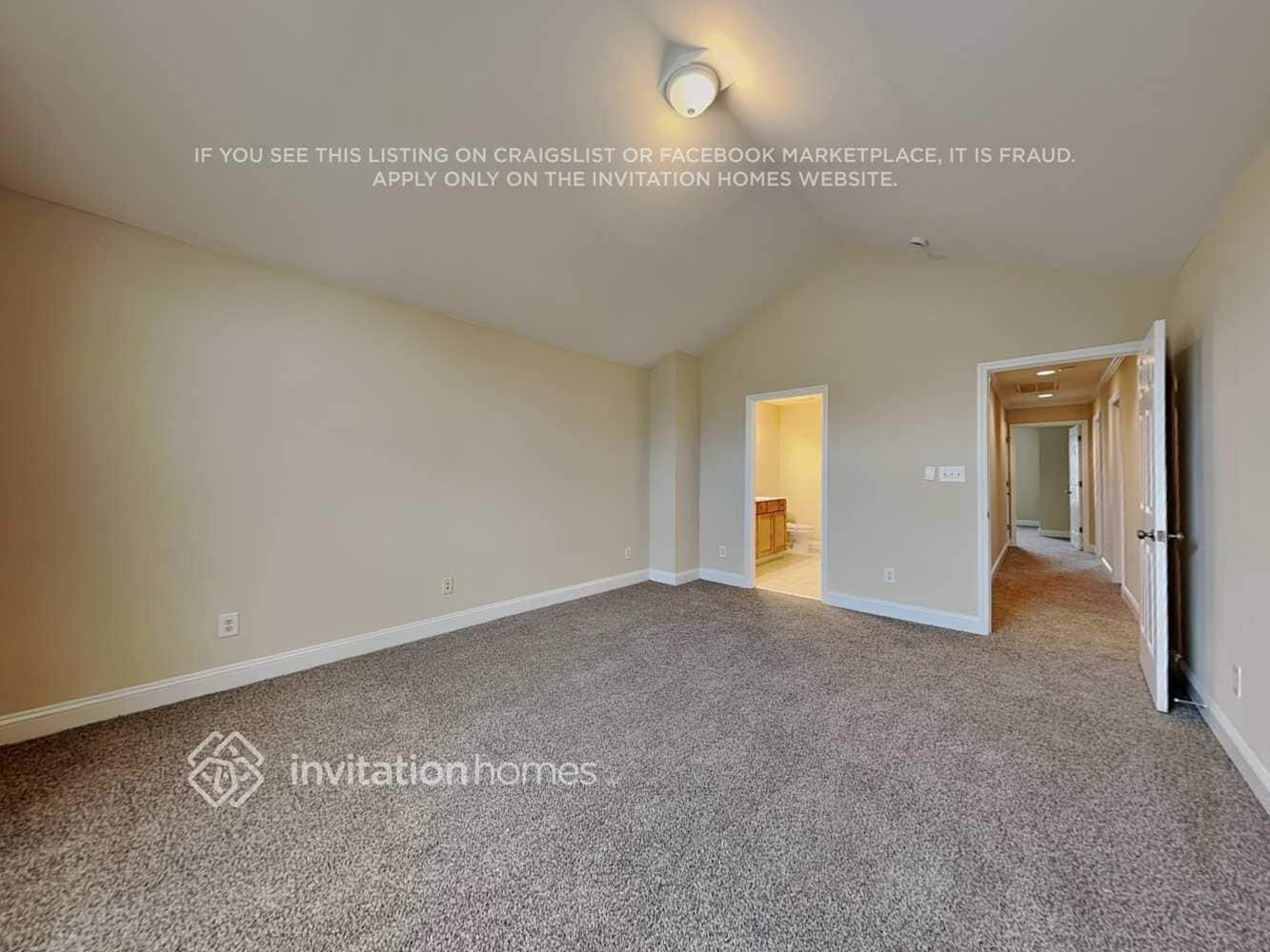 Building Photo - 1410 Nicklaus Dr