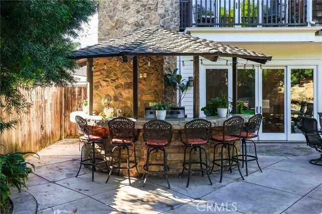 Building Photo - 250 Santo Tomas Ave