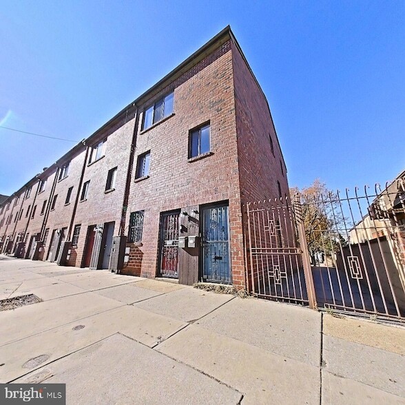 Building Photo - 828 N 26th St