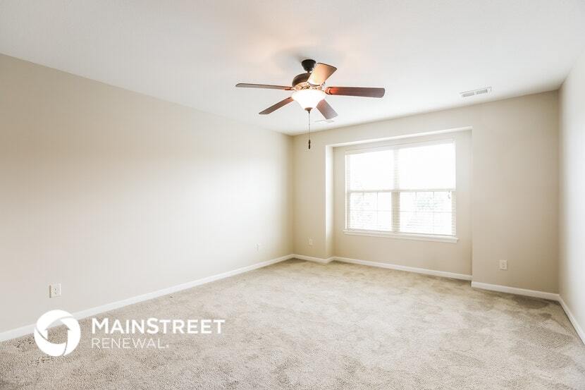 Building Photo - 531 S Poplar St