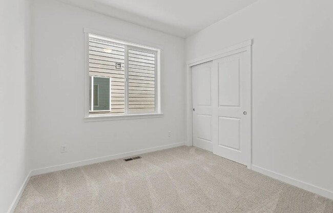 Building Photo - 718 Tigerlily St