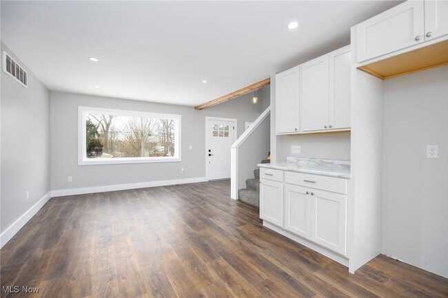 Building Photo - 3101 Wagoner St