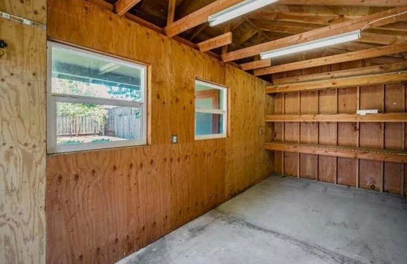 Building Photo - 2732 Village Side Dr