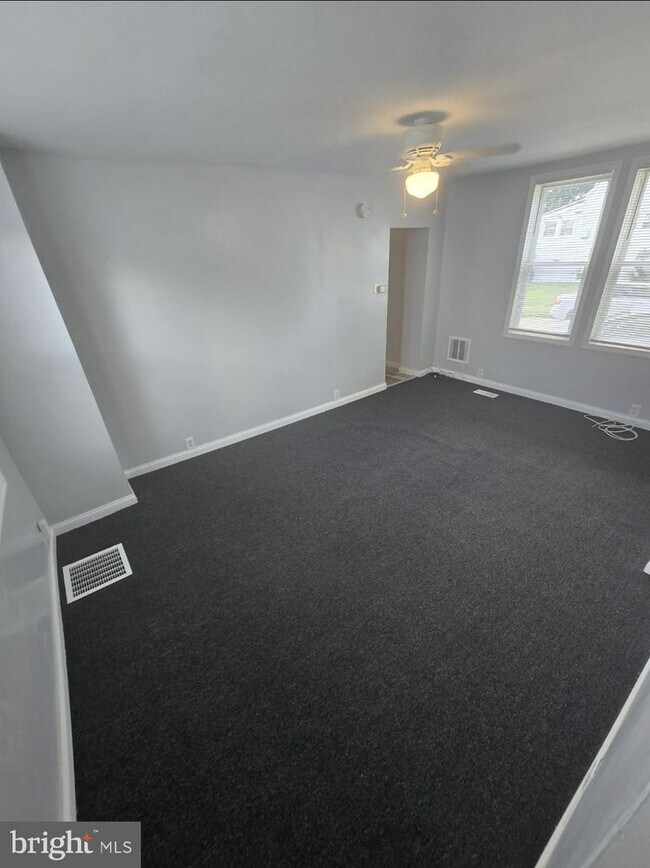 Building Photo - 2401 41st St