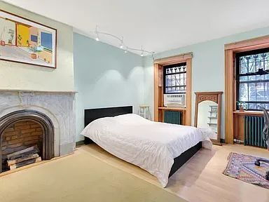 Building Photo - Charming 1-Bedroom Gem on Madison St-  Solar powered house full of character, charm and original ...
