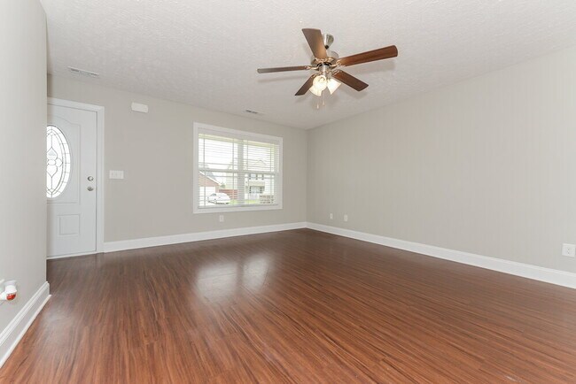 Building Photo - 1028 Tammy Sue Ln