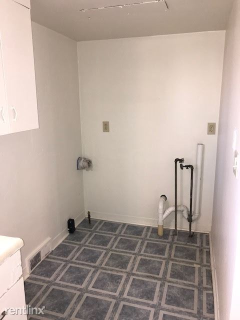 Building Photo - 2 br, 1.5 bath House - 1780 Ruddiman St Apt 1