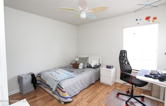 Building Photo - 1448 Heather Ct