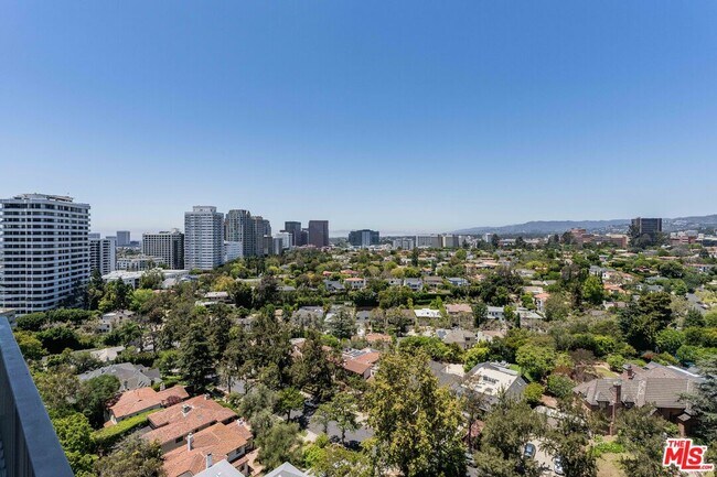 Building Photo - 10501 Wilshire Blvd
