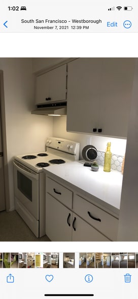 Kitchen - 2371 Greendale Dr