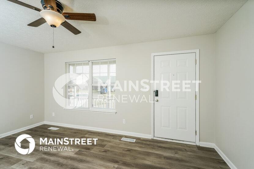 Building Photo - 651 Oak Grove Blvd