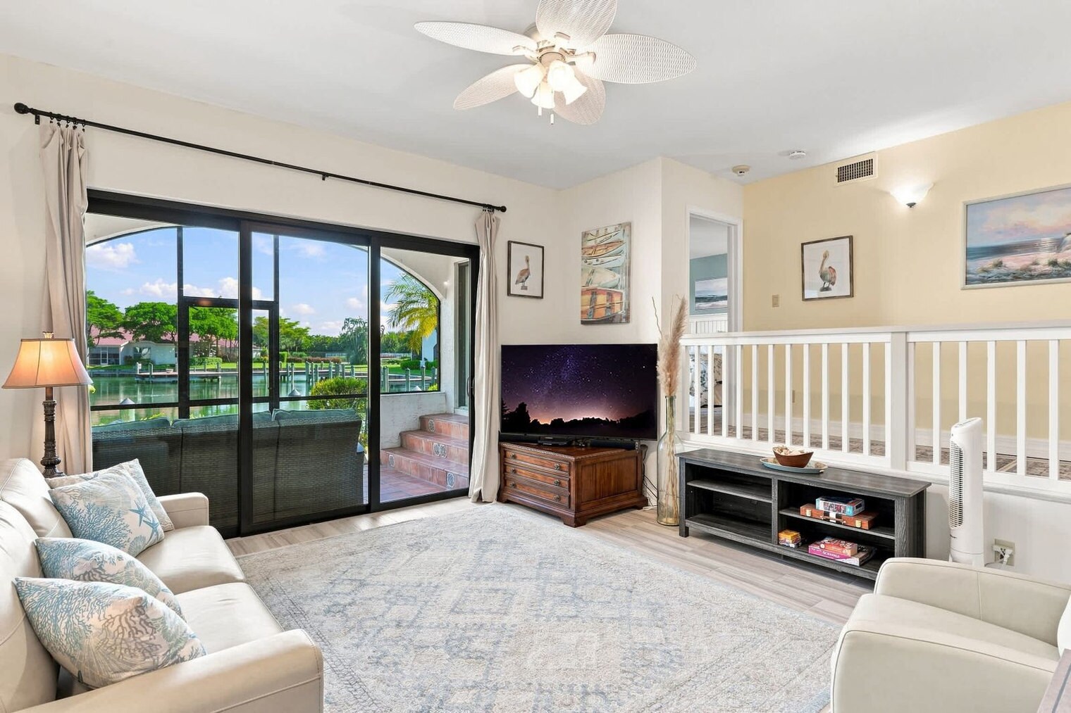 Building Photo - 15120 Ports of Iona Dr