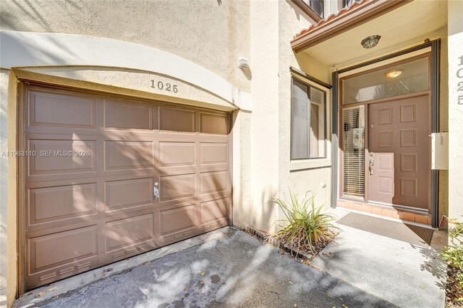 Building Photo - 1025 NW 105th Way