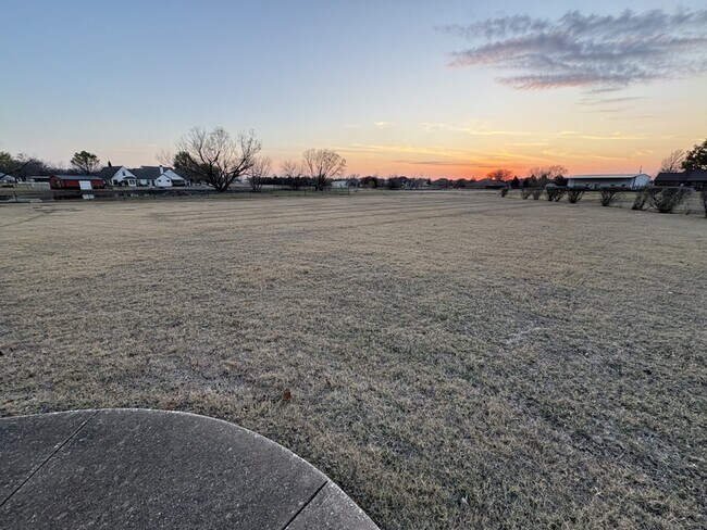 Building Photo - 16902 E 80th St N