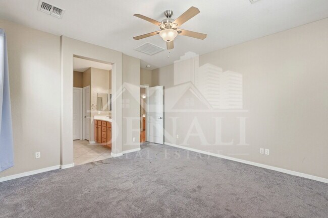 Building Photo - 18184 Calacera St