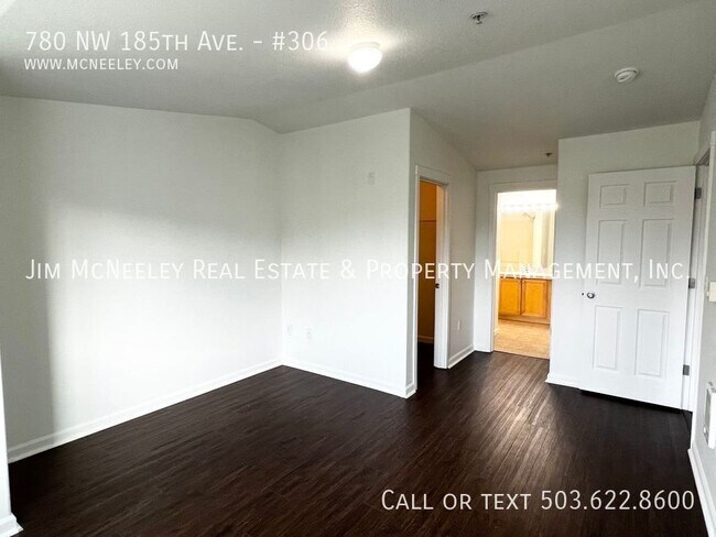 Building Photo - 780 NW 185th Ave