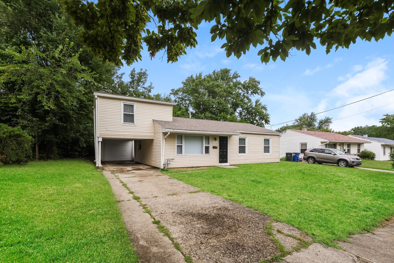 Building Photo - 3353 Forent Ave