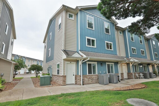 Primary Photo - 21155 Gosling Rd