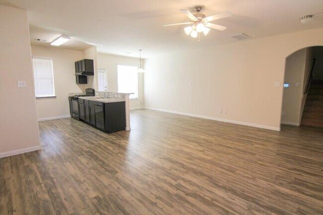 Building Photo - Bavaria - 12218 Gemma Ln, Houston, TX, 77044