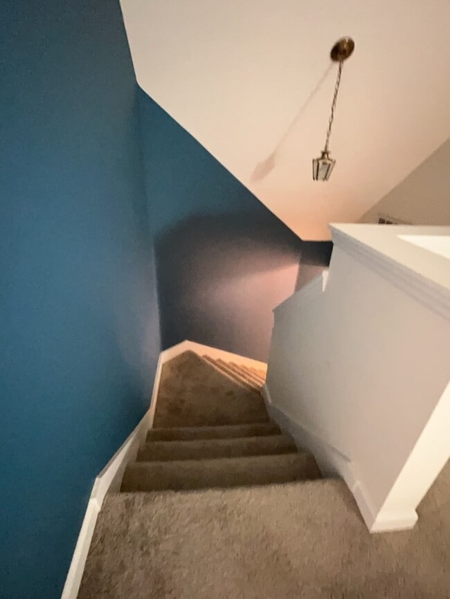 Building Photo - Charming 2-Bedroom Loft-Style Condo in a P...