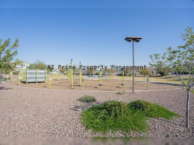 Building Photo - 3814 S 58th Dr