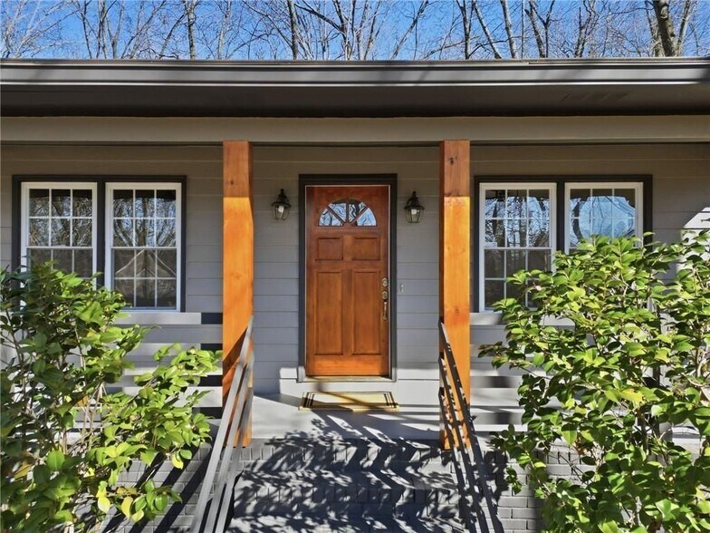 Building Photo - 2810 Shaw Rd